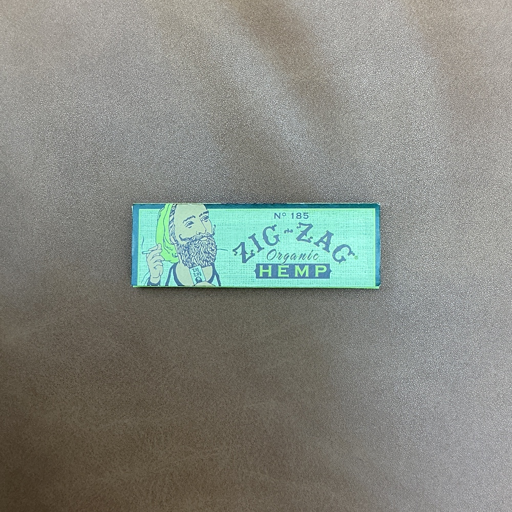 Zig-zag organic hemp 1-1/4 size rolling papers