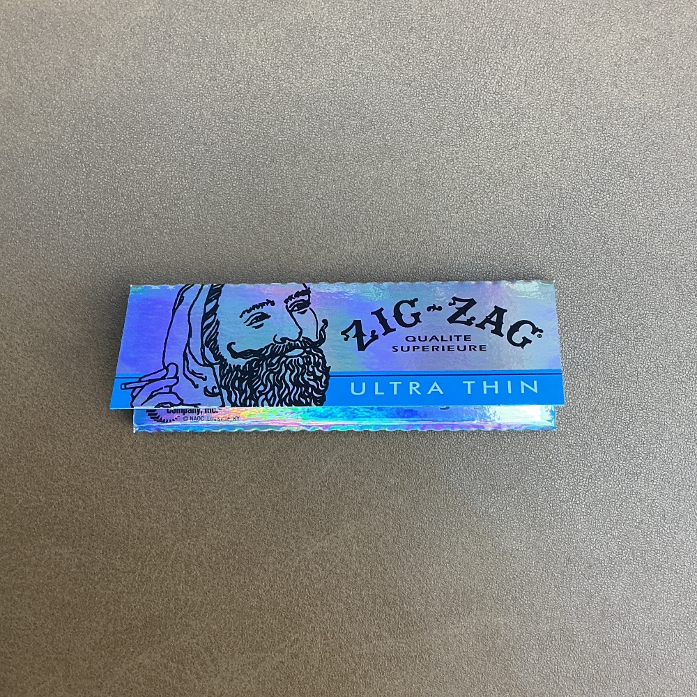 Zig-zag ultra thin papers