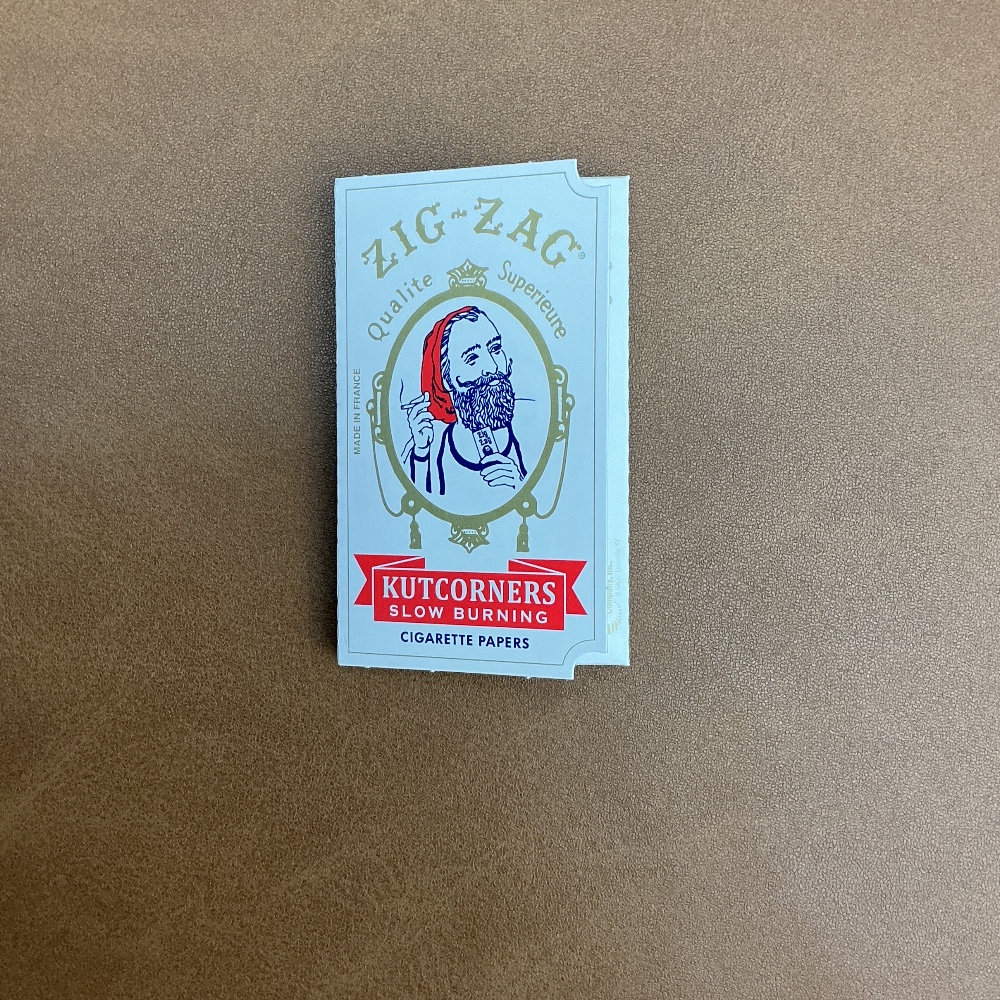 Zig-zag kutcorners cigarette papers