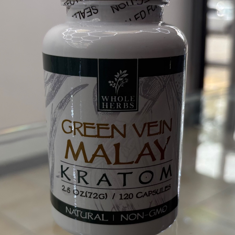 Whole Herbs Green Vein Malay Kratom Capsules 
