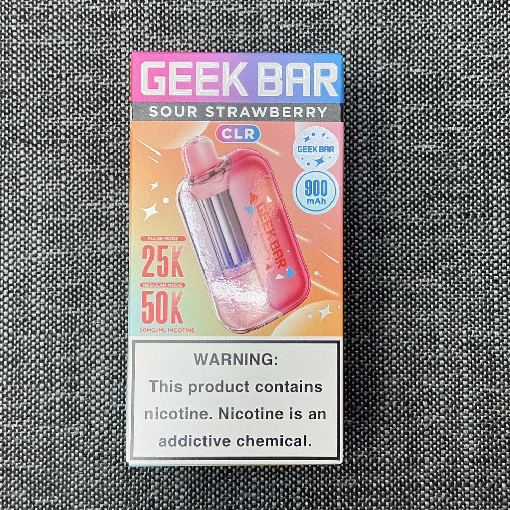 Geek bar CLR 50K sour srawberry